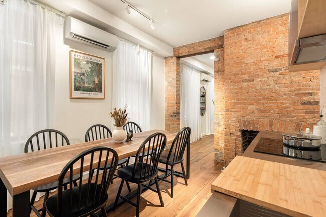 Building Photo - 1510 Race St