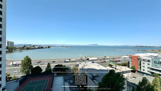 Foto del edificio - Water Views and Sunsets from Every Single ...