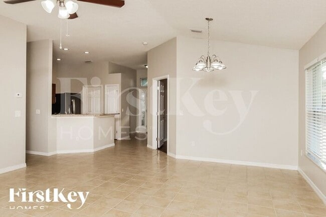 Foto del edificio - 2721 Stratford Pointe Dr