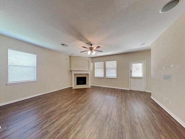 Building Photo - 14730 Fall Creek Preserve Dr