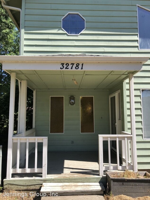 Primary Photo - 32781 E Pearl St