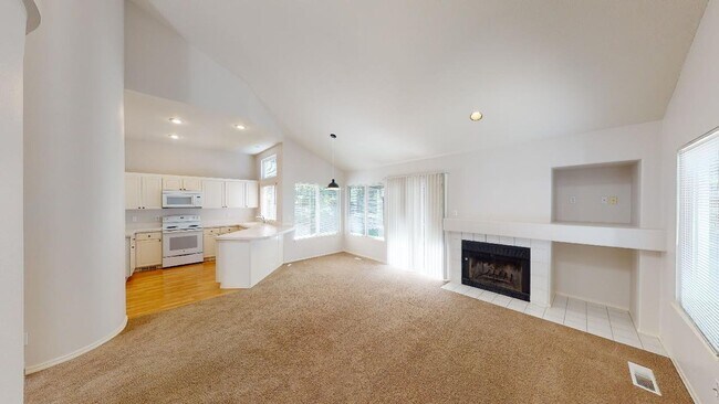 Building Photo - Prime Beaverton Location!  Murrayhill - Fe...
