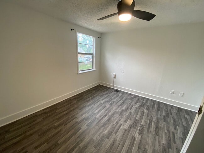 Foto del edificio - East Austin Bungalow for Rent
