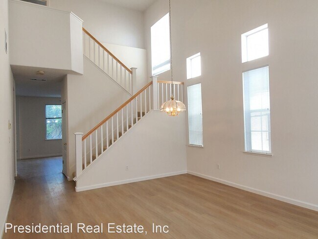Foto del edificio - 4 br, 2.5 bath House - 58 Images Circle