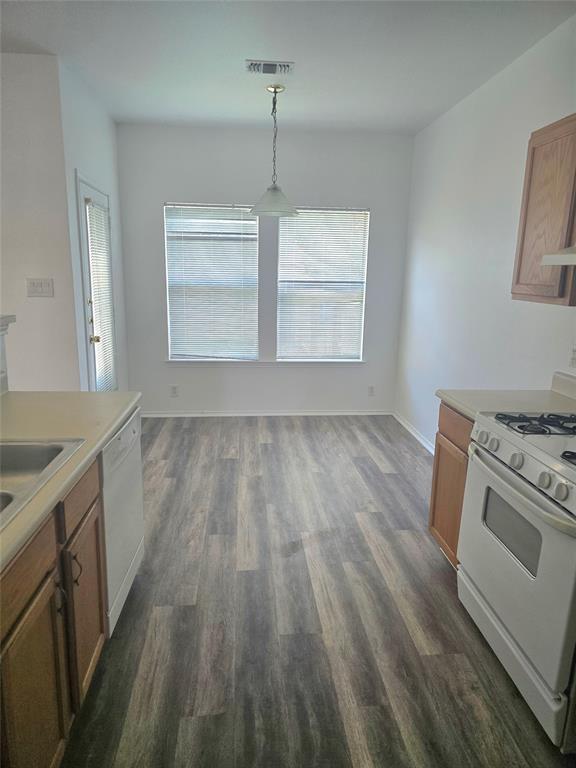 Building Photo - 2837 Southampton Way