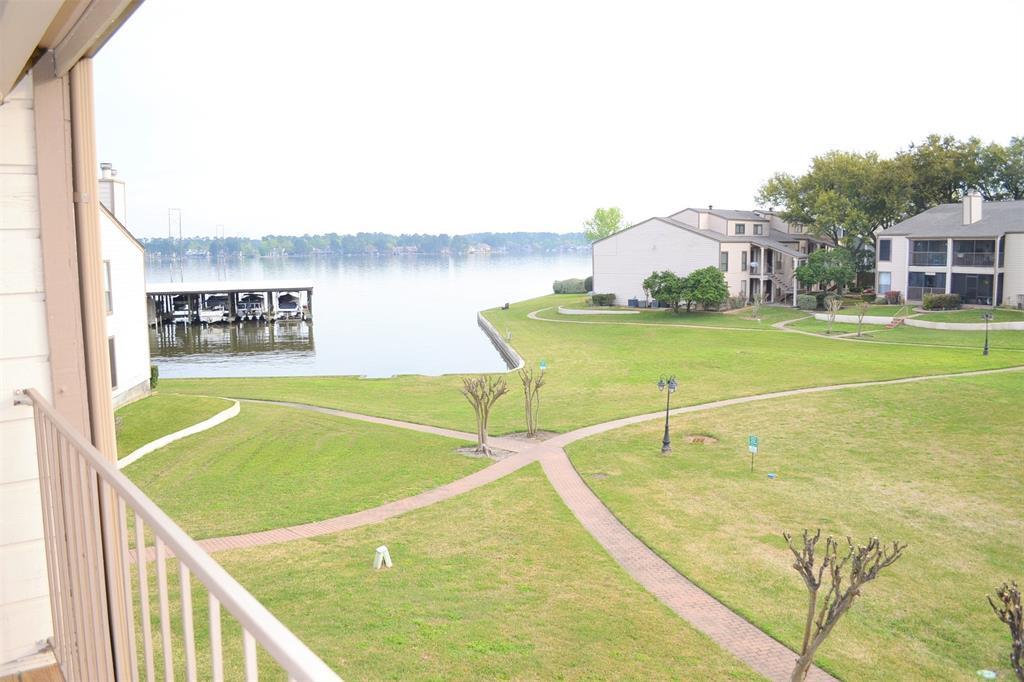 202 Lakeview Terrace Unit B, Montgomery, TX 77356 Condo for Rent in