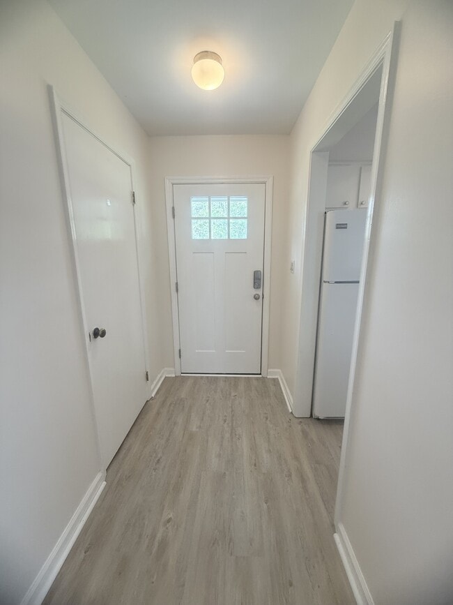 Building Photo - 6576 Pebble Beach Crescent