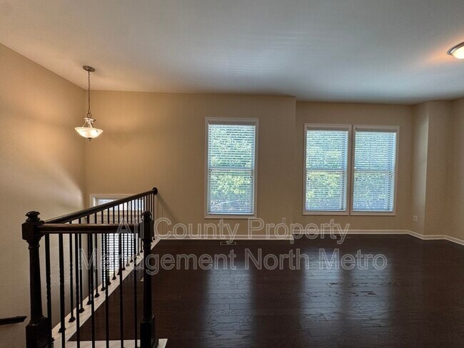 Building Photo - 837 Ivy Vine Pl
