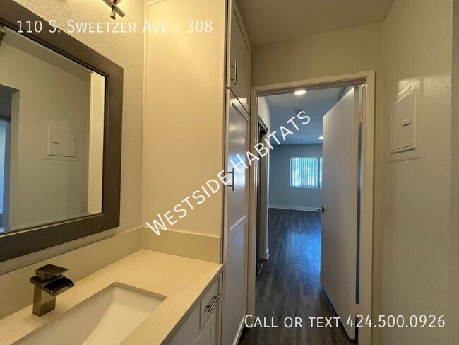 Foto del edificio - 110 Sweetzer Ave