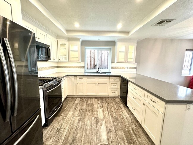 Building Photo - Coming soon... The Oaks in Pomona