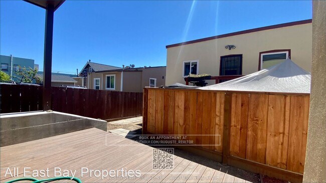 Building Photo - 2 br, 1 bath House - 3926 Penniman Ave