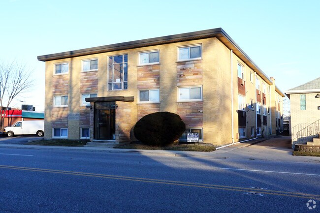 Building Photo - 2453 1st Ave