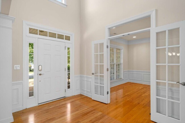 Building Photo - 217 Conservatory Drive