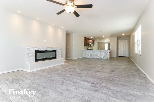 Building Photo - 12558 W Palmaire Ave