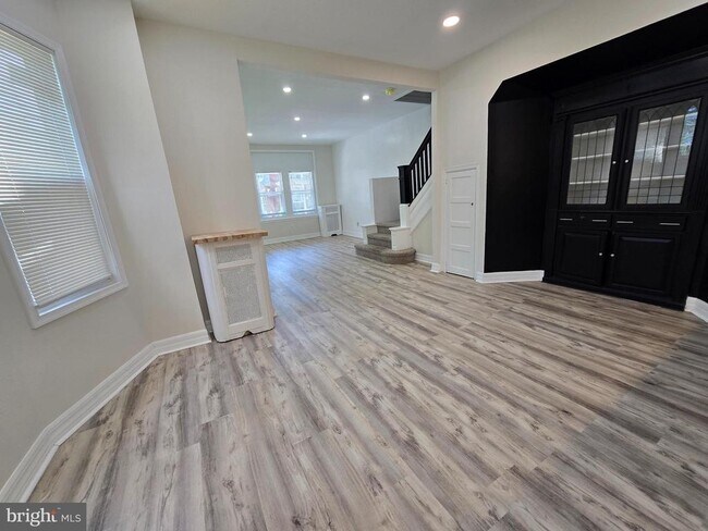 Foto del edificio - 5052 N Warnock St