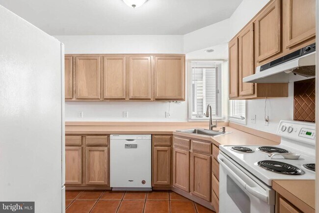 Foto del edificio - 539 Hudson Ave