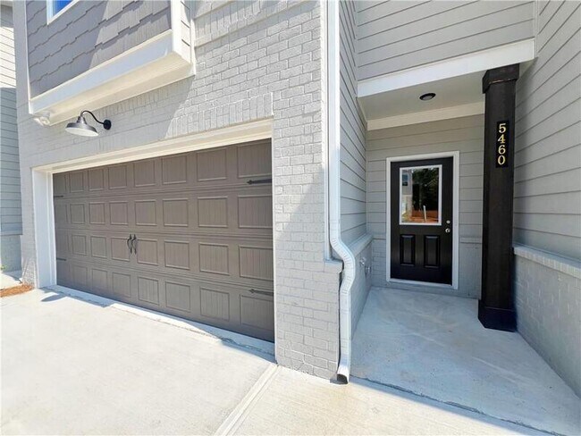Foto del edificio - 5460 Rock Place Ct