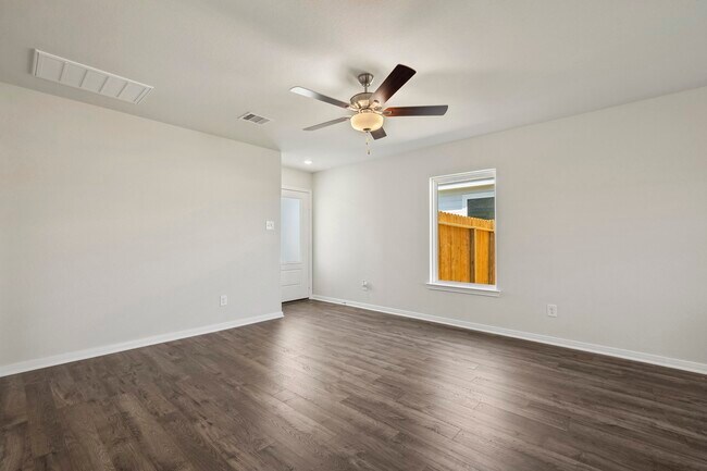 Building Photo - 10430 Red Cardinal Dr