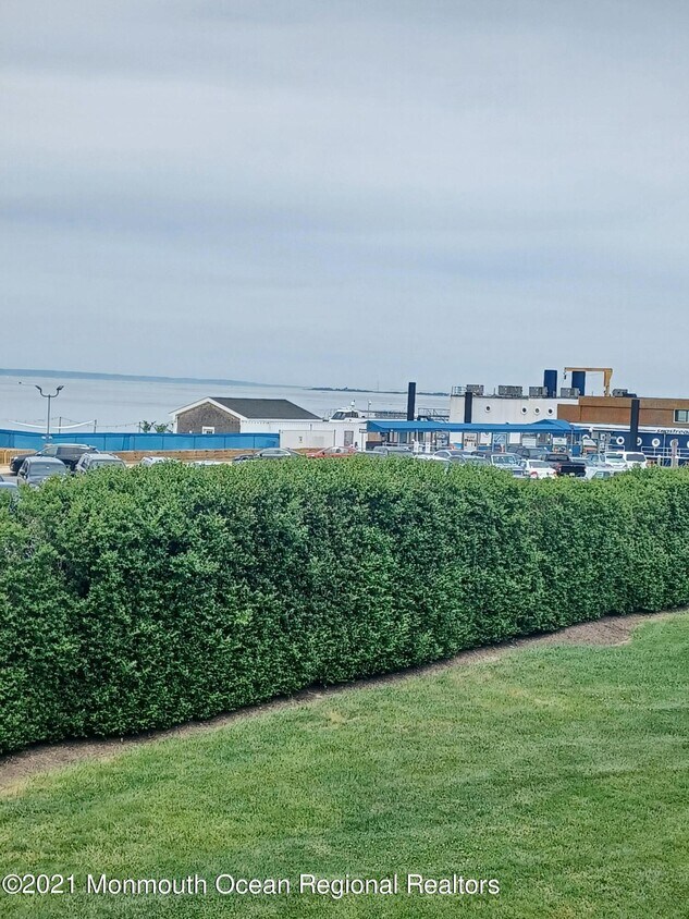 324 Shore Dr Unit D4, Highlands, NJ 07732 Condo for Rent in Highlands