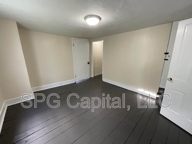 Foto del edificio - 402 S Washington St