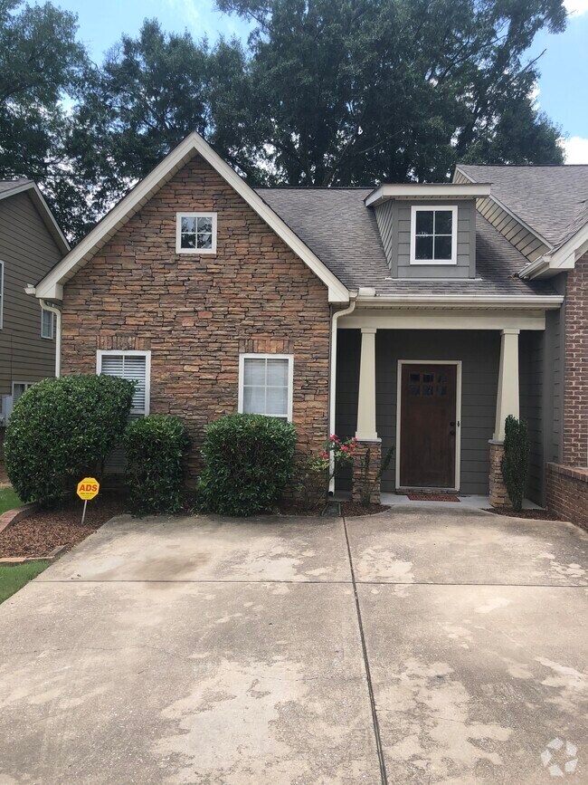 Hoover Vestavia Hills Apartments for Rent Birmingham, AL 1,024