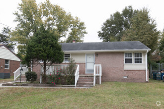 Building Photo - 1122 Fiske St