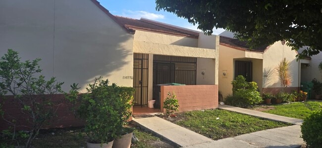 Building Photo - 14912 SW 88th Ter