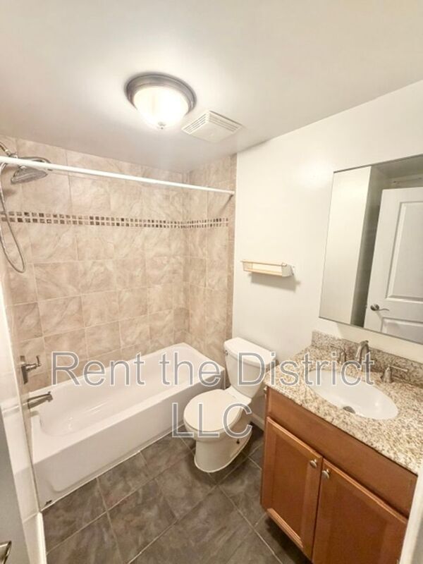 Foto del edificio - 3318 Sherman Ave NW
