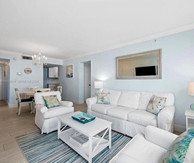 Photo - 1505 N Riverside Dr Apartment