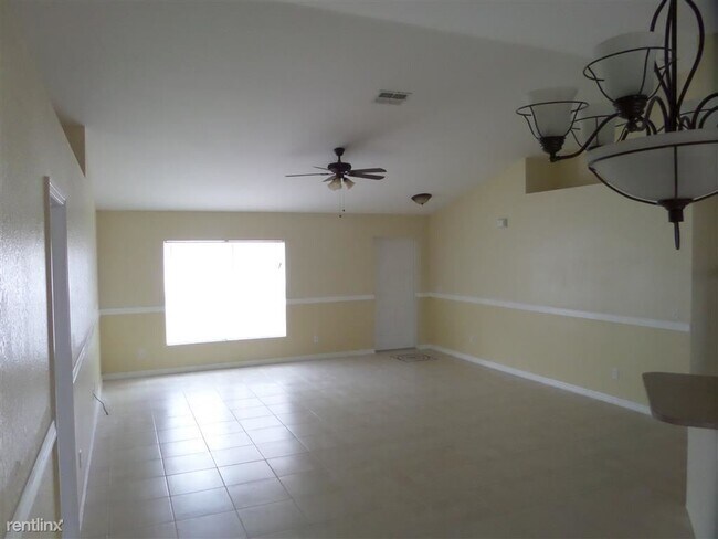 Building Photo - 3 br, 2 bath House - 1062 Harwood Ave S