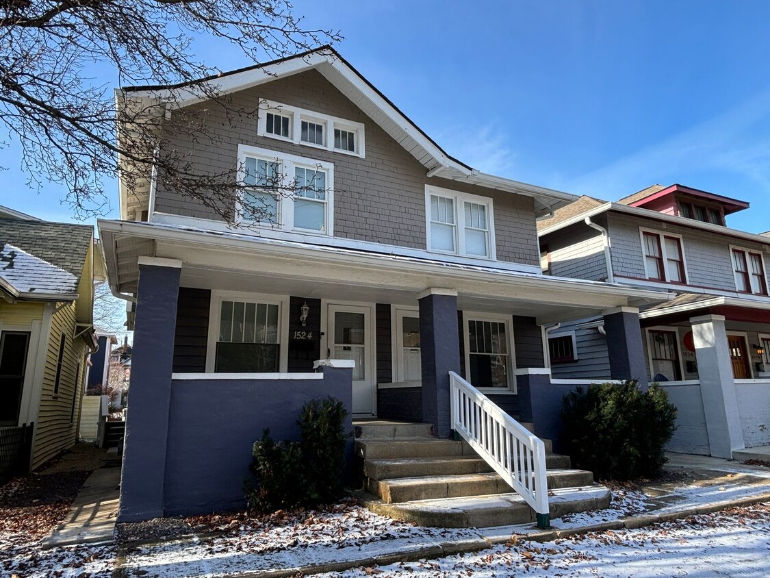 2 Bed, 2.5 Bath – Second-Story Laundry & Walkable Park Location - 2 Bed, 2.5 Bath – Second-Story Laundry & Walkable Park Location