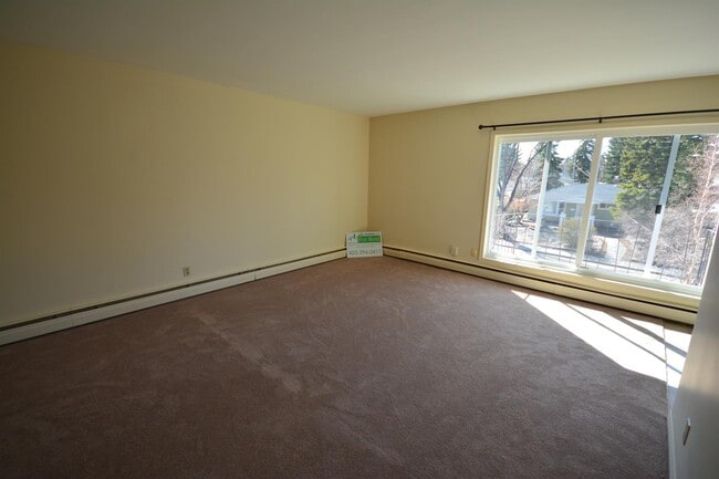 Building Photo - 0 Bed 0 Bath Unit in Calgary, AB