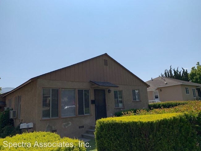 Foto del edificio - 3214-3216 Mary Ann St