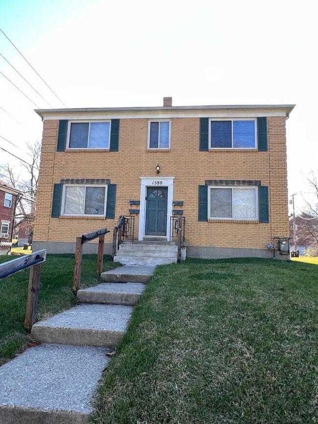 Building Photo - 1580 Glenbeck Ave
