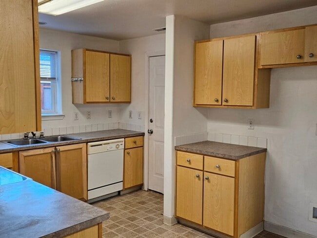 Foto del edificio - 3Bd/2Ba Single Story Home-Available soon!