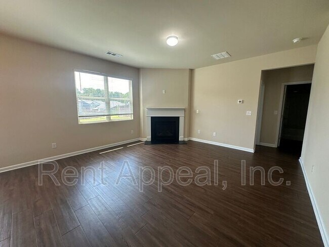 Building Photo - 20 Dandelion Ct