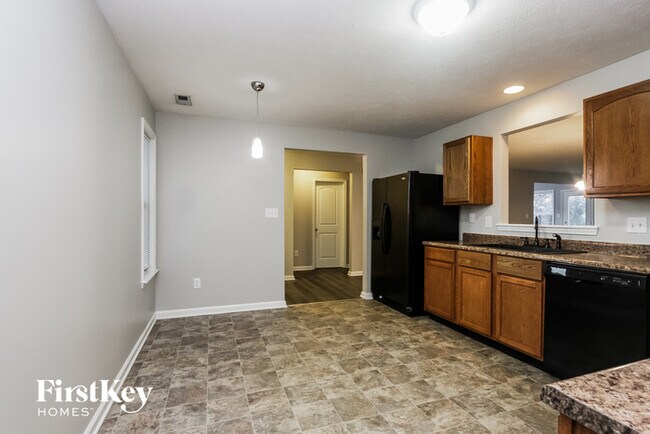 Building Photo - 5602 Wild Horse Dr