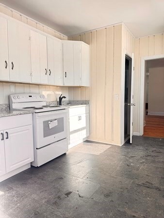 Building Photo - 121 Newton St