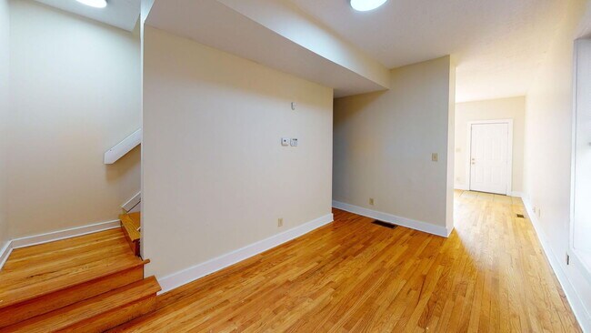 Foto del edificio - 1373 Indianola Ave