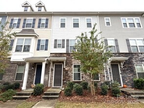 Building Photo - 1138 Doveridge St Building Photo - 1138 Doveridge St