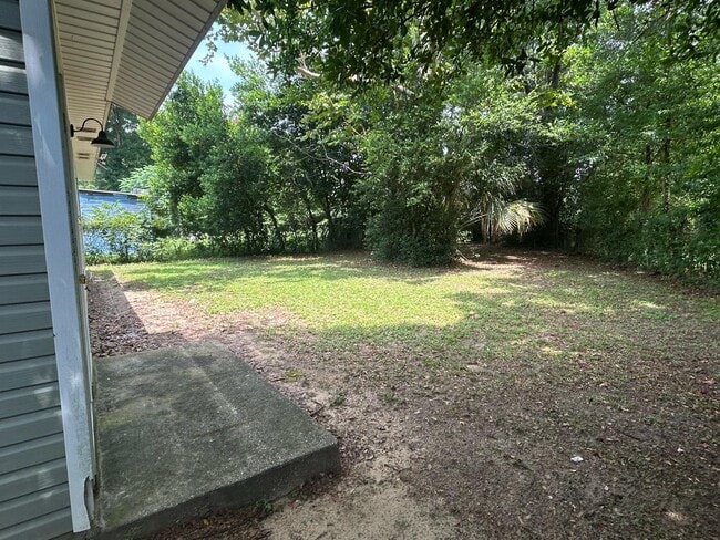Building Photo - 3 Baggett Ct
