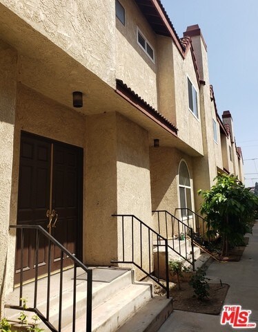 Building Photo - 1810 Cedar St