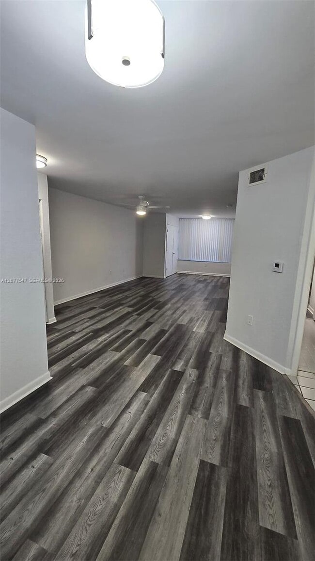 Building Photo - 2881 N Oakland Forest Dr