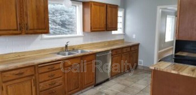 Foto del edificio - 5229 N Washington St