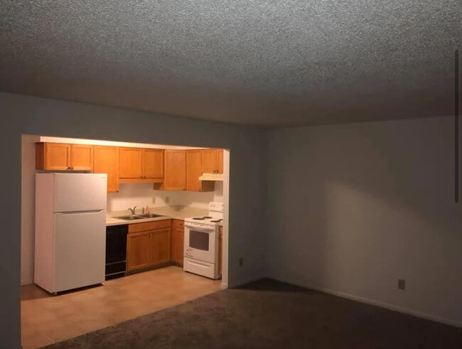 Building Photo - 4734 W Dimond Blvd