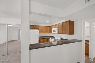 Building Photo - 2100 Jetty Rock Dr