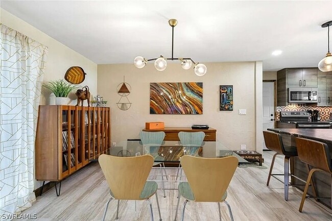 Foto del edificio - 2635 SE 18th Pl