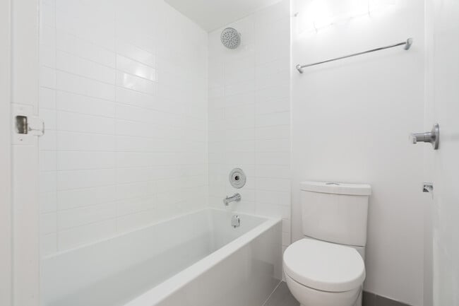 Building Photo - Emerald Terrace Apartments