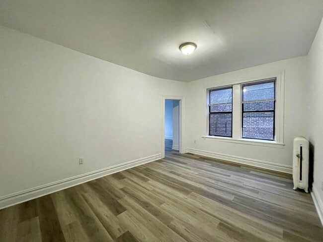 Foto del edificio - 5301 Palisade Ave