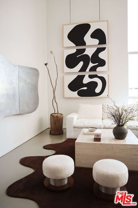 Building Photo - 901 Hancock Ave